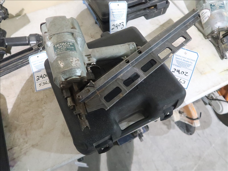 LOT, (1) HITACHI NR 83A2 31/4" STRIP NAILER, (1) SENCO ROOF PRO 455XP
