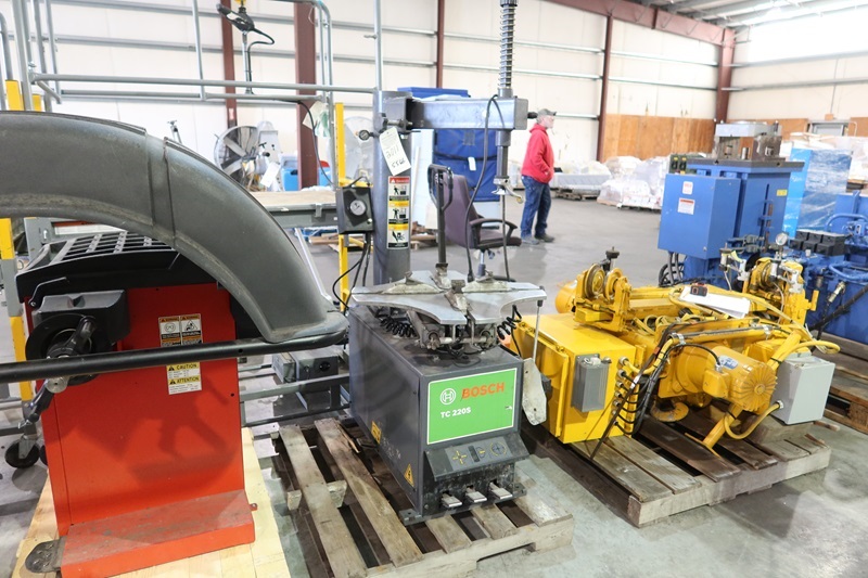 BOSCH TC220S MARYSVILLE TOOLS & EQUIPMENT ONLINE AUCTION James G