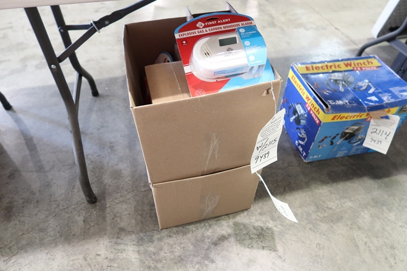 LOT, FIRST ALERT EXPLOSIVE GAS & CARBON MONOXIDE ALARMS, 120V (UNUSED