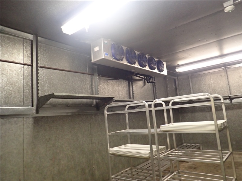 KALT APPROX. 16’X22’X10’ WALKIN PRODUCE COOLER, CHASE DOUBLE SWING DOORS, BOHN 4FAN EVAPORATOR