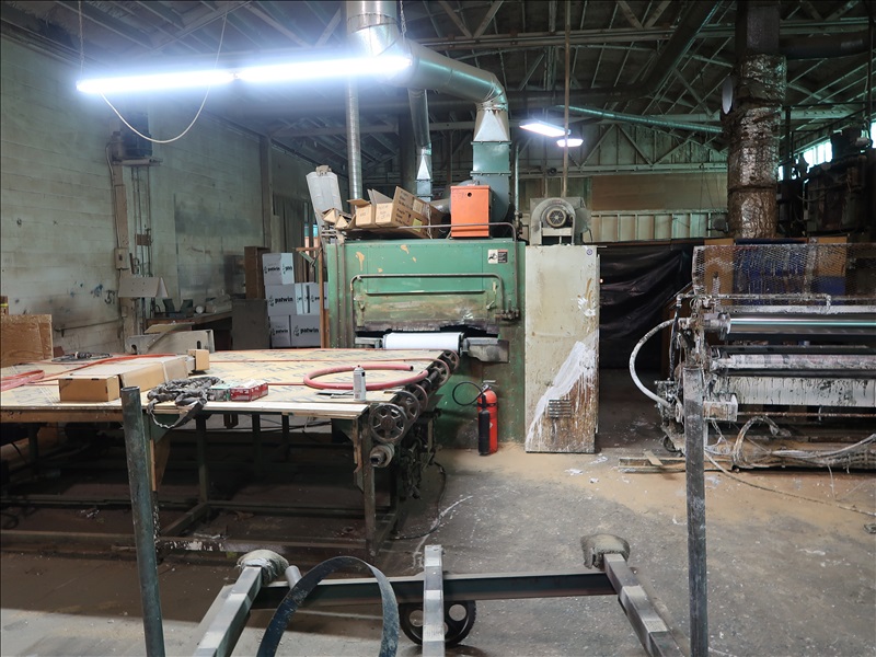 4' CAPACITY PAINT LINE W/BRUSH CLEANING STATION, (2) WATER BASE DIRECT