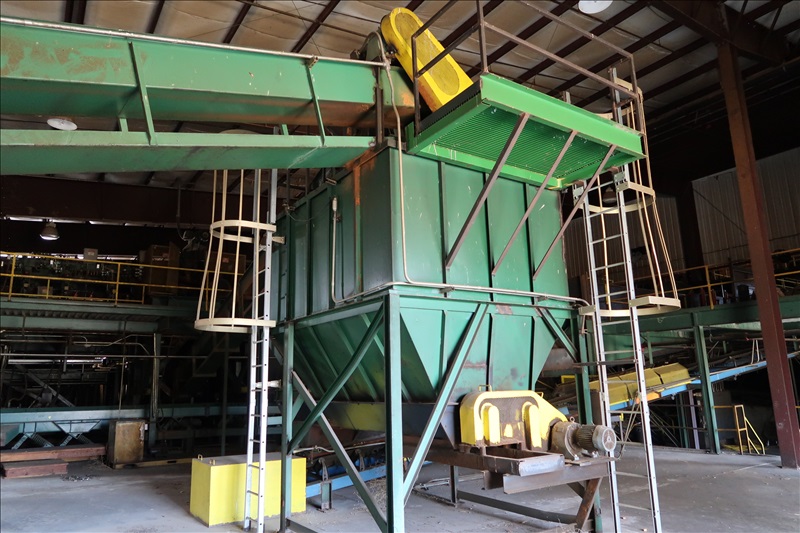 APPROX 50UNIT HYDRAULIC OPERATED MON BIN W/16' GATES, 10 HP HYDRAULIC